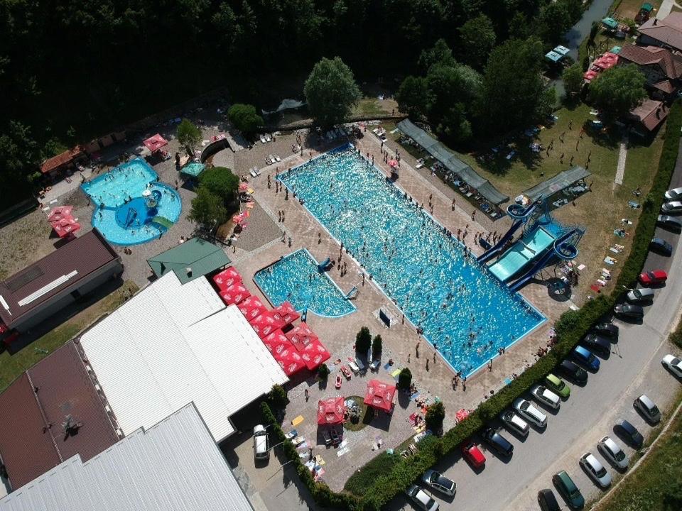 Motel "Kula" Cazin Dış mekan fotoğraf